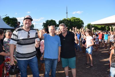 PRAÇA DA ALEGRIA REUNIU CENTENAS DE CRIANÇAS NESSE DIA 12 DE OUTUBRO EM IGUATEMI.