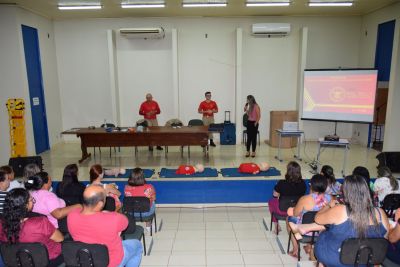 SECRETARIA DE EDUCAÇÃO PROMOVE CURSO DE PRIMEIROS SOCORROS PARA PROFESSORES E FUCIONÁRIOS.