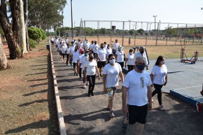 ASSISTÊNCIA SOCIAL PROMOVEU CAMINHADA E AULA DE ZUMBA NA ABERTURA DA SEMANA DO IDOSO.