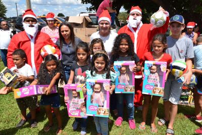 PREFEITURA DE IGUATEMI REALIZA ENTREGA DE BRINQUEDOS PARA CRIANÇAS E ADOLESCENTES DOS ASSENTEMENTOS.