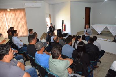 SECRETARIA DE DESENVOLVIMENTO ECONÔMICO DE IGUATEMI PROMOVE REUNIÃO ENTRE A SEMADESC E REPRESENTANTES DOS MUNICÍPIOS DO CONE SUL.