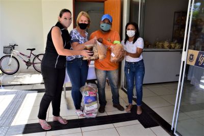 PARTICIPANTES DE PROJETO SOCIAL RECEBERAM KIT’S DE ALIMENTOS E PRODUTOS DO P.A.A.