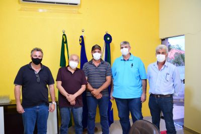 PREFEITO DRº LÍDIO RECEBE COORDENADOR MUNICIPAL DA AGRAER.