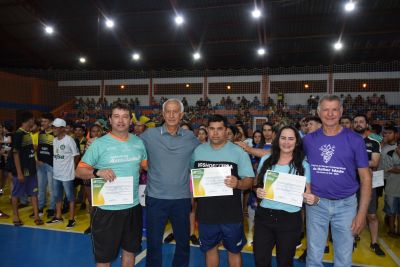 DESPORTISTAS SÃO HOMENAGEADOS PELA SECRETARIA MUNICIPAL DE ESPORTES DE IGUATEMI.