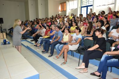 PROFESSORES DA REDE MUNICIPAL DE ENSINO RECEBEM CURSO DE CAPACITAÇÃO