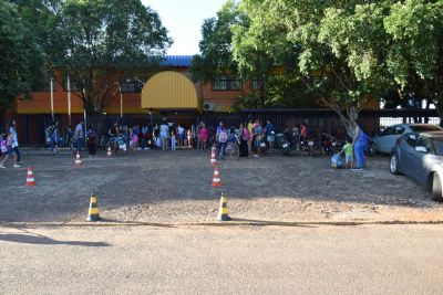 ALEGRIA E ENTUSIASMO MARCAM VOLTA ÀS AULAS DA REDE MUNICIPAL DE ENSINO NESTA QUINTA-FEIRA (21).