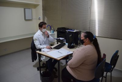 SECRETARIA DE SAÚDE DEU INÍCIO AOS ATENDIMENTOS COM MÉDICO ORTOPEDISTA. 