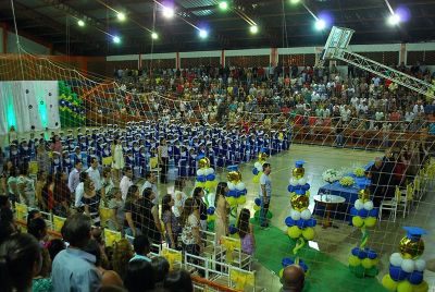 EM BELÍSSIMA CERIMÔNIA, SECRETARIA DE EDUCAÇÃO REALIZA FORMATURA DOS ALUNOS DO PRÉ-II, DA EDUCAÇÃO INFANTIL.