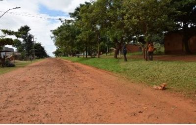 SECRETARIA MUNICIPAL DE OBRAS INTENSIFICA LIMPEZA EM AREA URBANA DO ASSENTAMENTO NOSSA SENHORA AUXILIADORA.