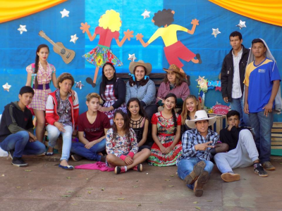 ESCOLA MUNICIPAL TANCREDO NEVES REALIZA GRANDE “ARRAIÁ”