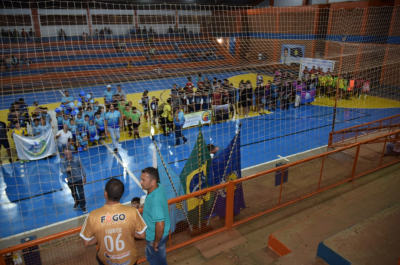 ABERTURA DO CAMPEONATO DE FUTSAL REUNIU MAIS DE 300 ATLETAS NA QUADRA DO GINÁSIO DE ESPORTES MUNICIPAL.