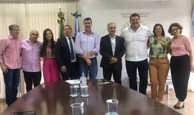 DR. LIDIO, REINALDO E RIEDEL ASSINAM 5,7 MILHÕES PARA RECUPERAÇÃO DA ESTRADAS RURAIS VICINAIS EM IGUATEMI.