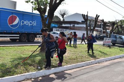 OBRAS EXECUTAM SERVIÇOS DE MANUTENÇÃO DAS VIAS PÚBLICAS NA AREA CENTRAL DO MUNICÍPIO    