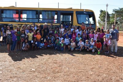 ESTUDANTES DE IGUATEMI VISITAM ALDEIA PORTO LINDO EM JAPORÃ.