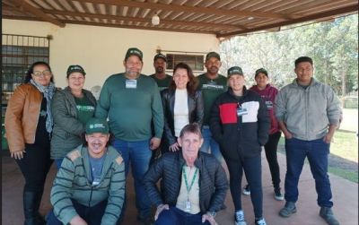 CURSO “FLORICULTURA, JARDINAGEM E PAISAGISMO” CAPACITA SERVIDORES DA SECRETARIA DE MEIO AMBIENTE E TURISMO DE IGUATEMI.