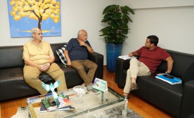 EM CAMPO GRANDE, O PREFEITO DE IGUATEMI LÍDIO LEDESMA PARTICIPA DE REUNIÃO COM O DEPUTADO FEDERAL BETO PEREIRA.