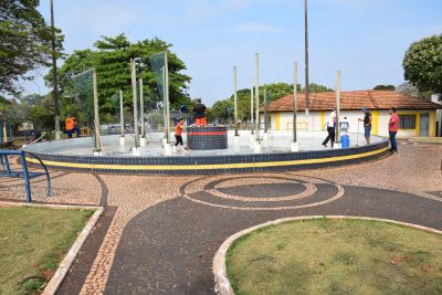 EQUIPE DO DEPARTAMENTO DE ESPORTES REALIZA LIMPEZA GERAL DA PRAÇA MAP.