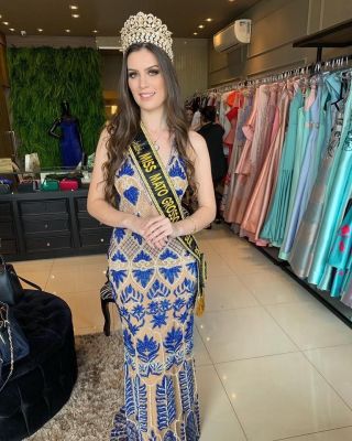 IGUATEMIENSE KASIANE KLEIN É COROADA E OFICIALIZADA MISS MATO GROSSO DO SUL