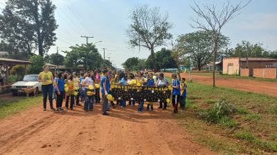 ESTUDANTES DA ESCOLA CEMUR NO ASSENTAMENTO AUXILIADORA, PARTICIPAM DE PASSEATA EM ALUSÃO AO SETEMBRO AMARELO