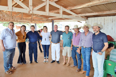 PREFEITA PATRICIA E DEPUTADO ONEVAN PARTICIPAM DE FESTIVIDADES DO 18º ANIVERSÁRIO DO ASSENTAMENTO AUXILIADORA