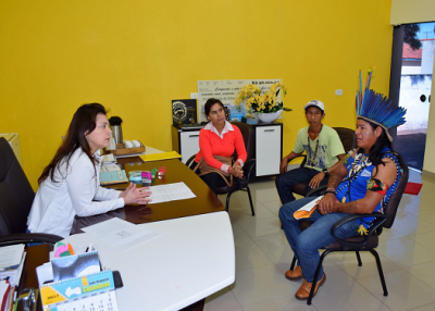 PREFEITA RECEBE REPRESENTANTES INDIGENAS DA ASSOCIAÇÃO DE DESENVOLVIMENTO E ORGANIZAÇÃO SOCIAL
