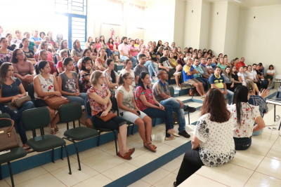 PROFESSORES DA REDE MUNICIPAL DE ENSINO RECEBERAM CURSO DE CAPACITAÇÃO