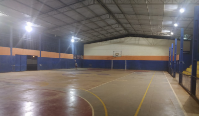 LIMPEZA DE MINIGINÁSIO MOBILIZA SERVIDORES E VOLUNTÁRIOS.