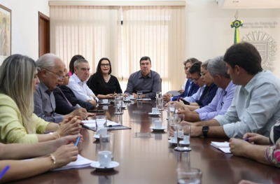DR. LÍDIO E PREFEITOS DA REGIÃO SUL DO MS, DISCUTE SOLUÇÕES PARA REGIONALIZAÇÃO DA SAÚDE.