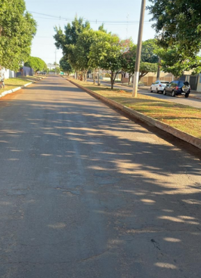 PREFEITURA INTENSIFICA SERVIÇOS DE LIMPEZA E MANUTENÇÃO EM TODA CIDADE.