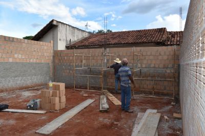 EDUCAÇÃO AMPLIA DUAS NOVAS SALAS DE AULAS NA ESCOLA “E.M.E.I - SANTA ROSA”.