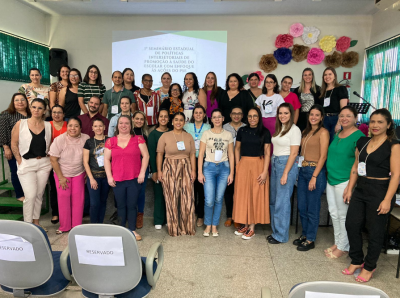 PROFISSIONAIS DA SECRETARIA DE SAÚDE E EDUCAÇÃO PARTICIPAM DE SEMINÁRIO SOBRE PROGRAMA SAÚDE NA ESCOLA.
