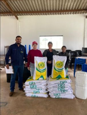 PREFEITURA DE IGUATEMI ENTREGA SEMENTES E FERTILIZANTES PARA FORTALECER AGRICULTURA FAMILIAR.