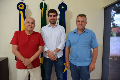 PREFEITO DR. LÍDIO RECEBEU EQUIPE DA SENADORA SORAYA THRONICKE.