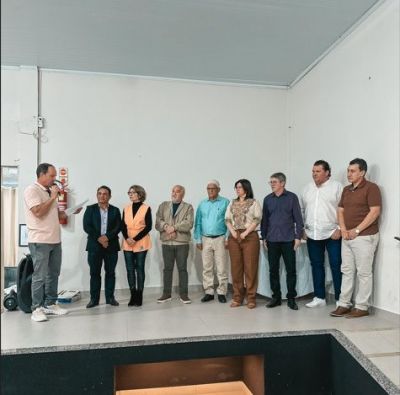 SIMTED HOMENAGEIA PREFEITO, VEREADORES E CONTROLADOR INTERNO PELA DESTINAÇÃO DE EMENDAS IMPOSITIVAS.