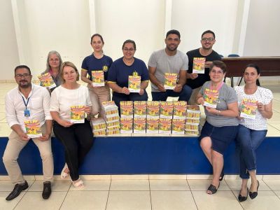 SECRETARIA DE ASSISTÊNCIA SOCIAL FAZ ENTREGA DE MATERIAL LÚDICO NAS ESCOLAS MUNICIPAIS E ESTADUAL COM REFERÊNCIA AO TRABALHO INFANTIL.