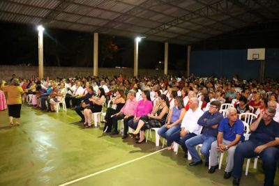 BELÍSSIMA FESTA EM HOMENAGEM ÀS MÃES ATENDIDAS PELA ASSISTÊNCIA SOCIAL. 