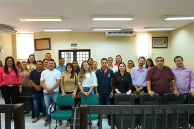 REUNIÃO ENTRE A PROMOTORIA DE JUSTIÇA E CANDIDATOS AO CONSELHO TUTELAR.