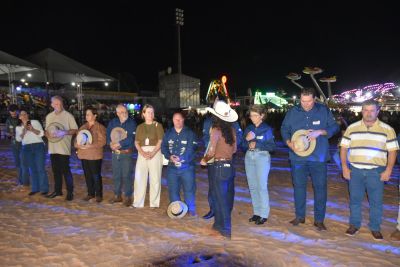 ABERTURA OFICIAL DO RODEIO E SHOWS COM AS DUPLAS GIAN & GIOVANI E MATHEUS E LORENZO MOVIMENTOU O SEGUNDO DIA DA EXPOIGUATEMI 2026.