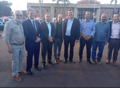 PREFEITO LÍDIO LEDESMA PARTICIPA DE SOLENIDADE PARA ENTREGA DE VIATURAS NA CAPITAL DO ESTADO.